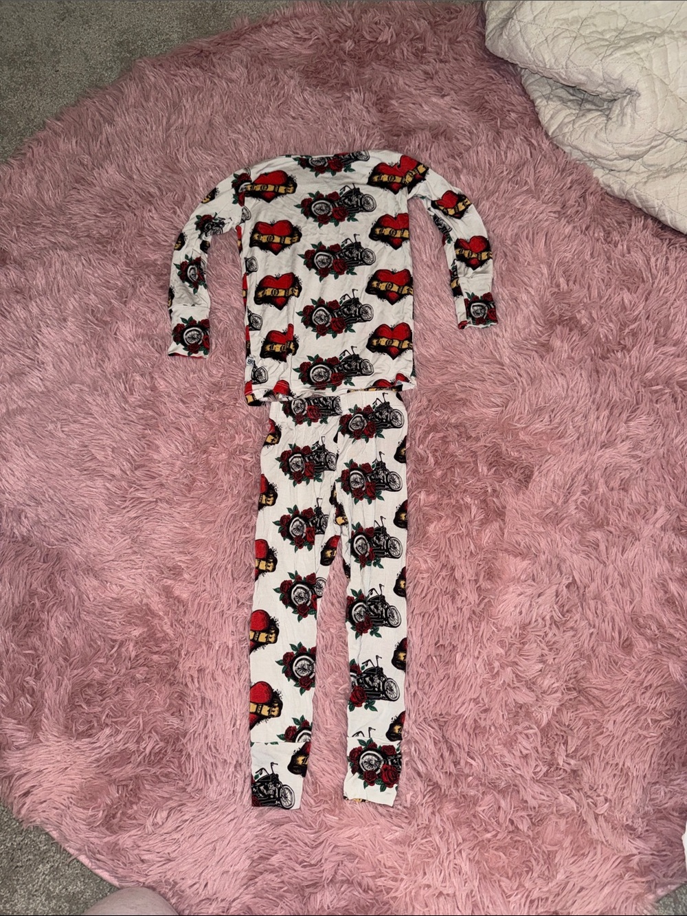 Toddler Bums & Roses Pajamas - Picture 2 of 3